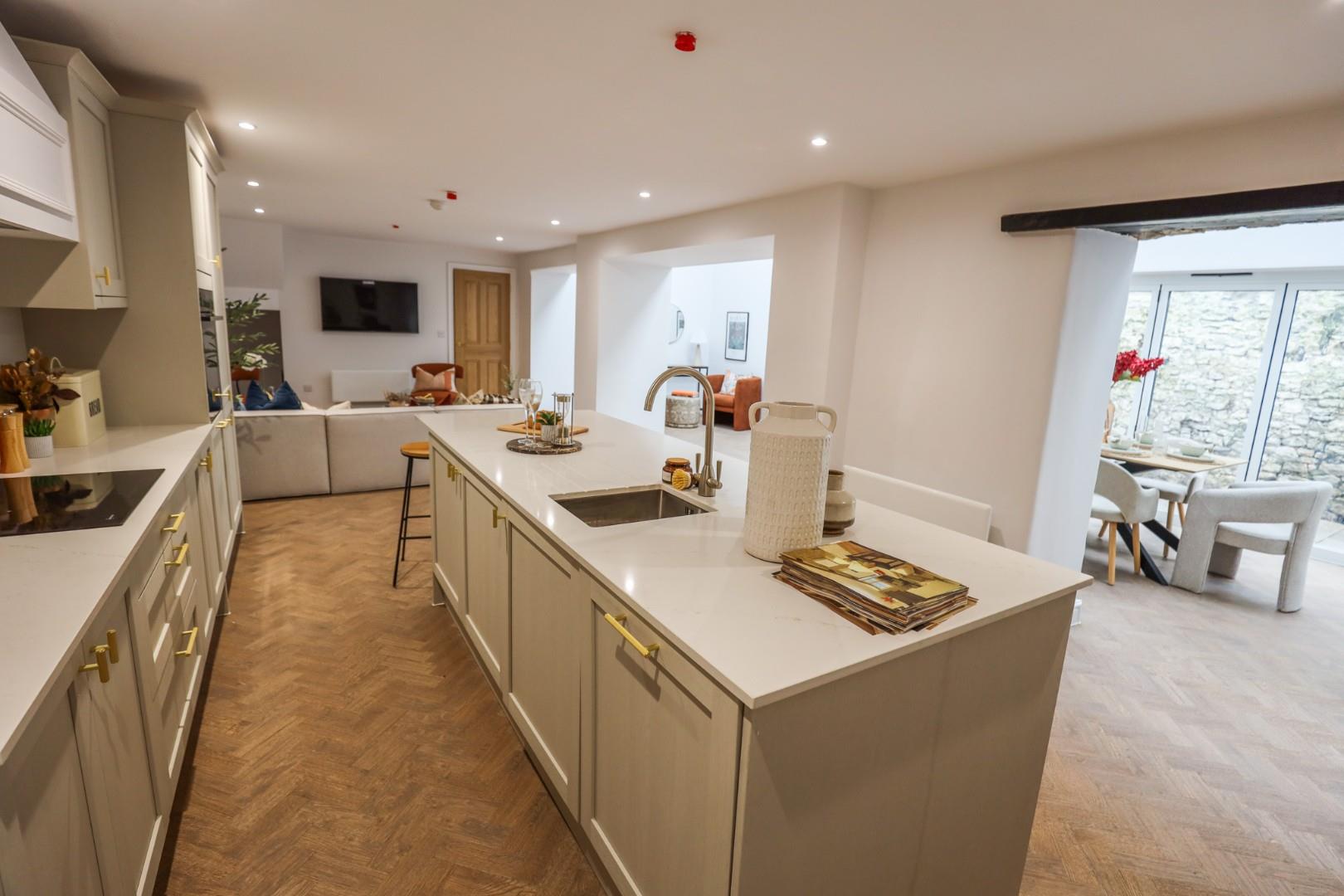 The Market Place, 66 High Street, Cowbridge, Vale of Glamorgan, CF71 7AH